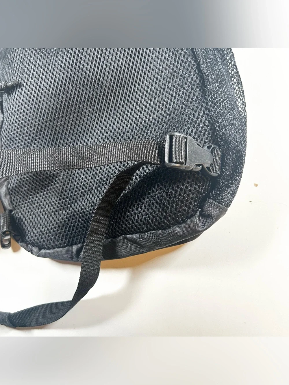 Eddie Bauer Stowaway 10L Sling Pack Bag Backpack